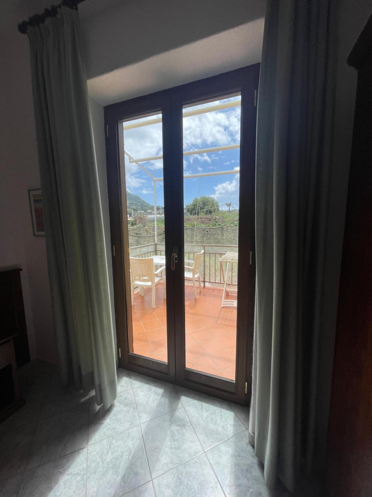 Residence Andrea A Mare Forio  ภายนอก รูปภาพ