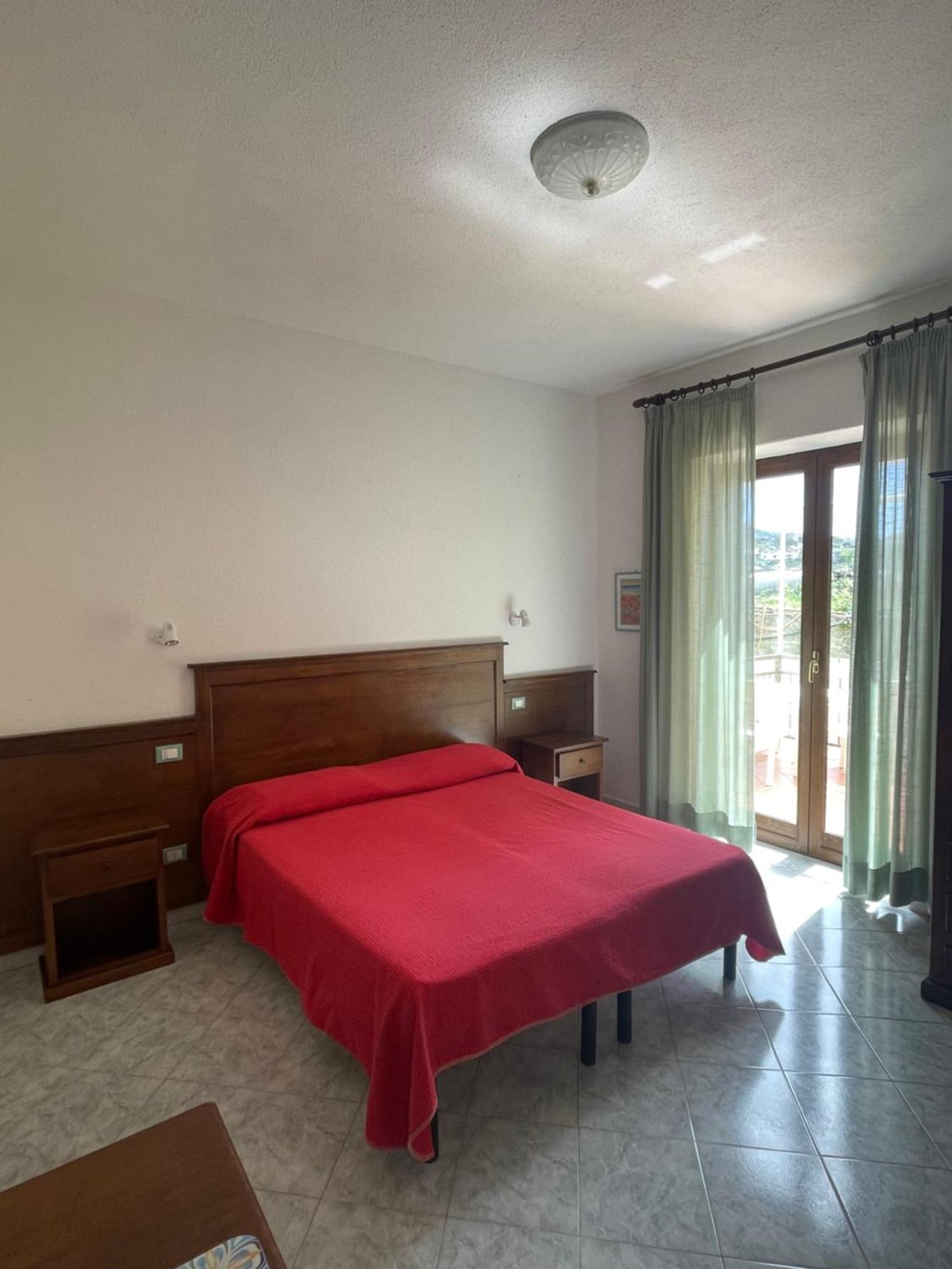 Residence Andrea A Mare Forio  ภายนอก รูปภาพ