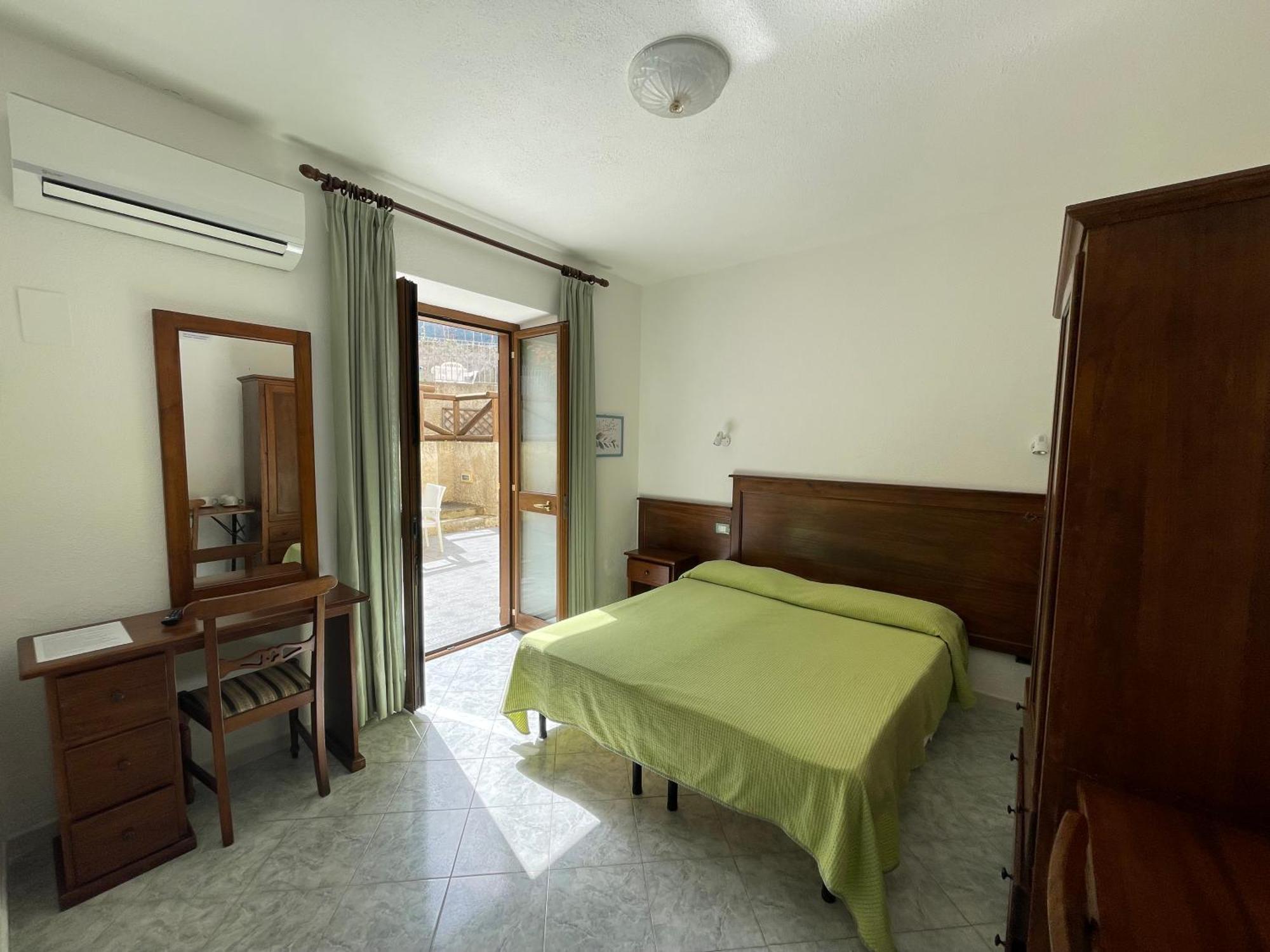 Residence Andrea A Mare Forio  ภายนอก รูปภาพ