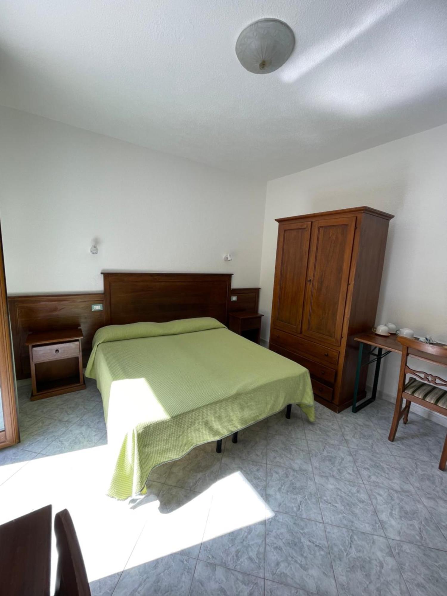 Residence Andrea A Mare Forio  ภายนอก รูปภาพ