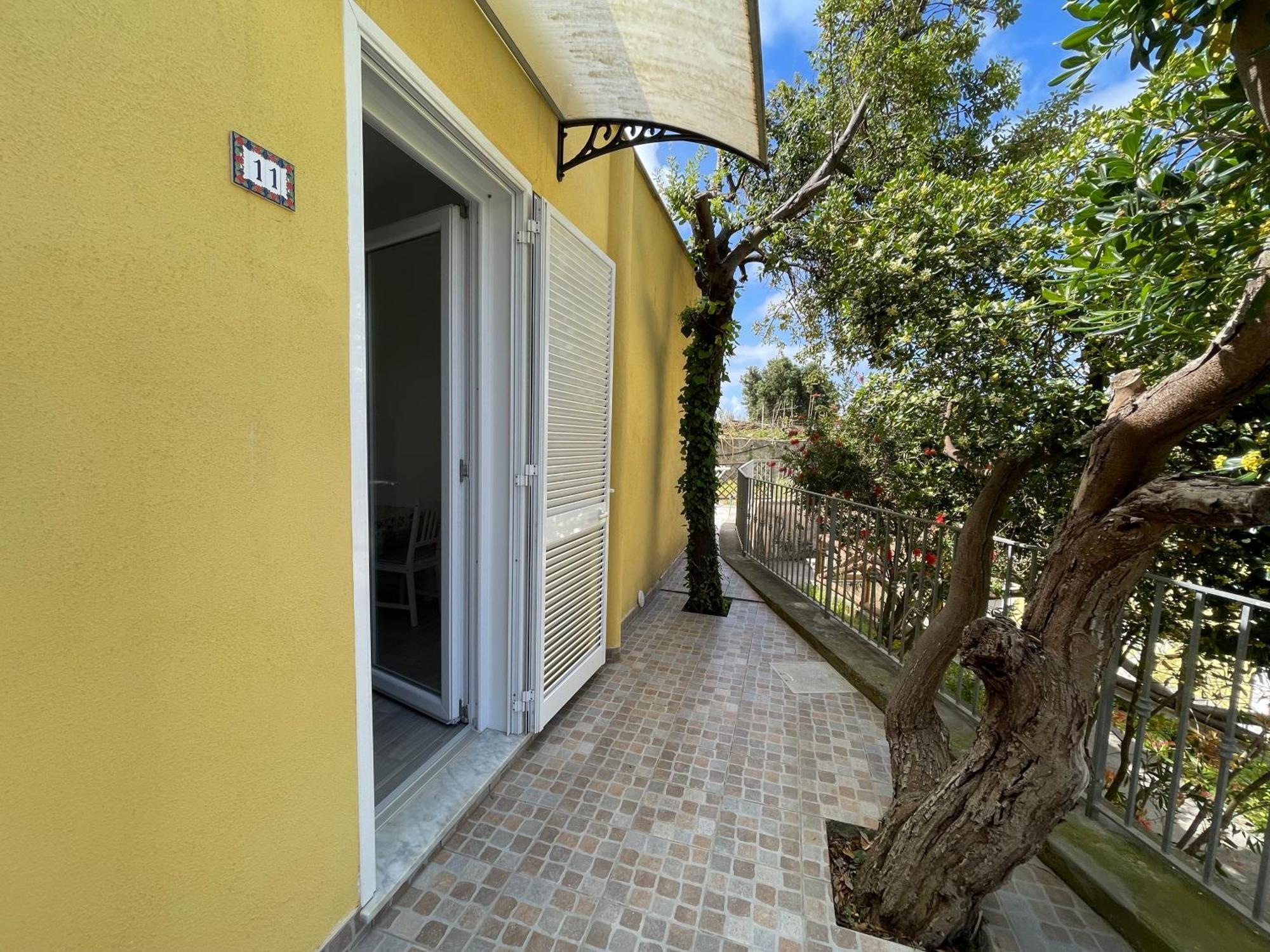 Residence Andrea A Mare Forio  ภายนอก รูปภาพ