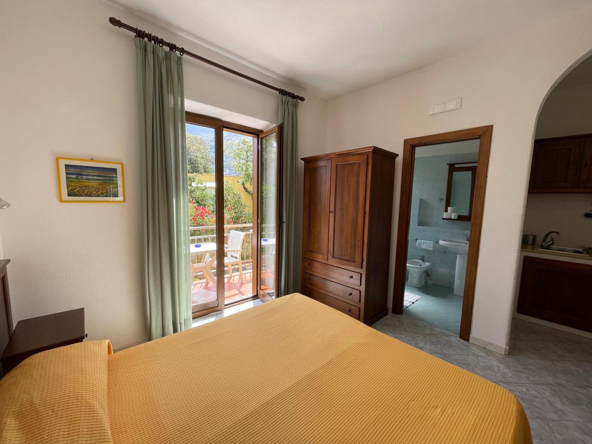 Residence Andrea A Mare Forio  ภายนอก รูปภาพ