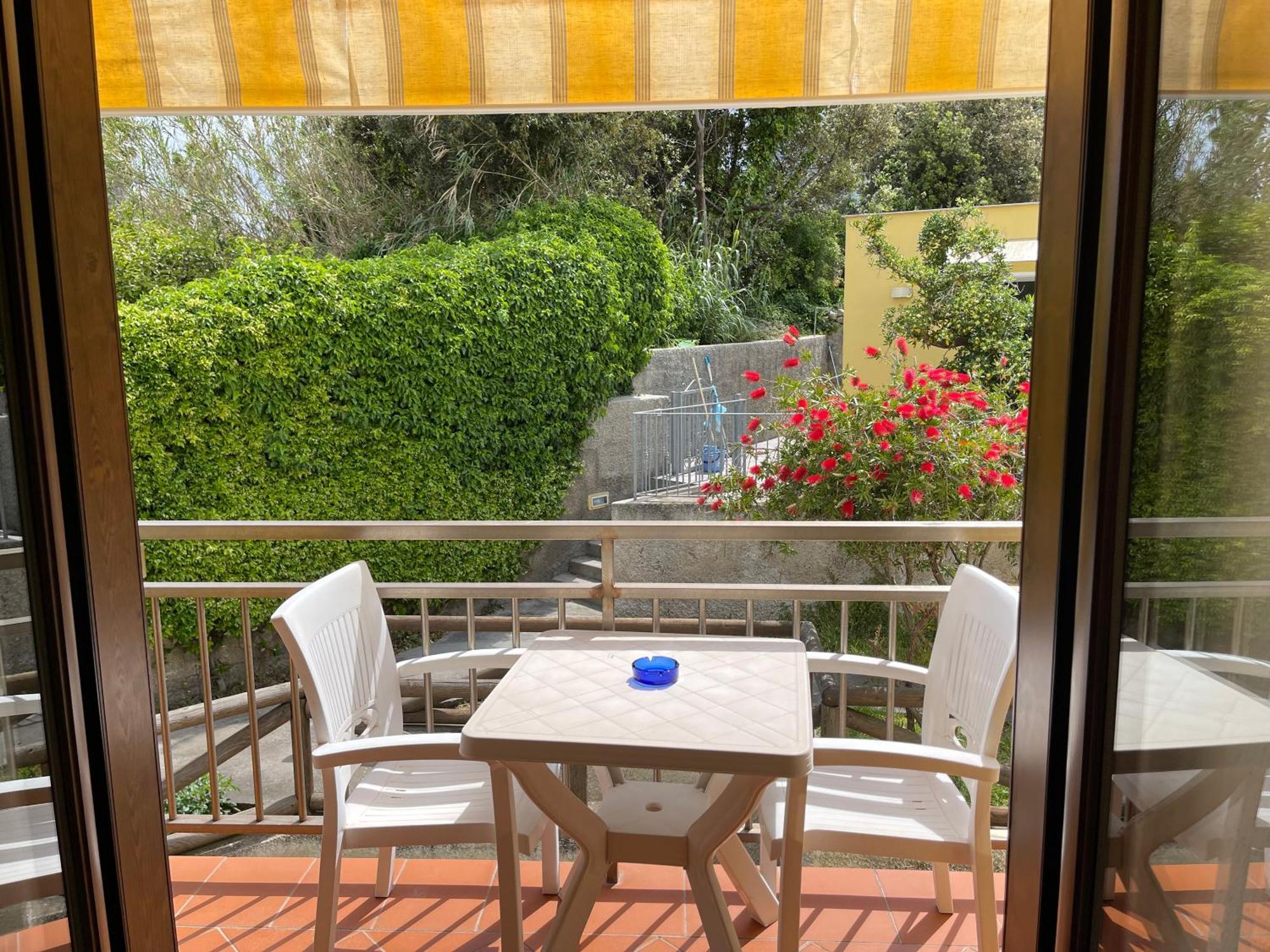 Residence Andrea A Mare Forio  ภายนอก รูปภาพ